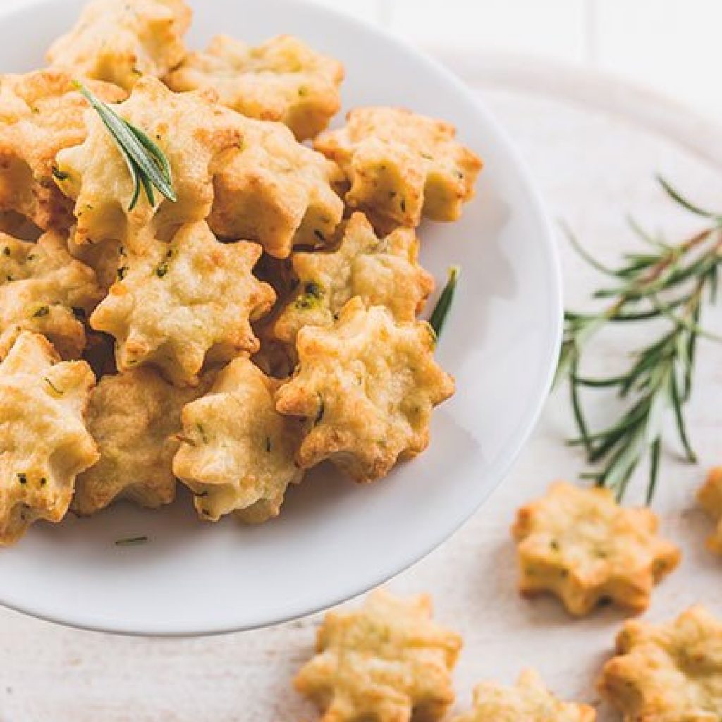 cheese-and-rosemary-biscuits