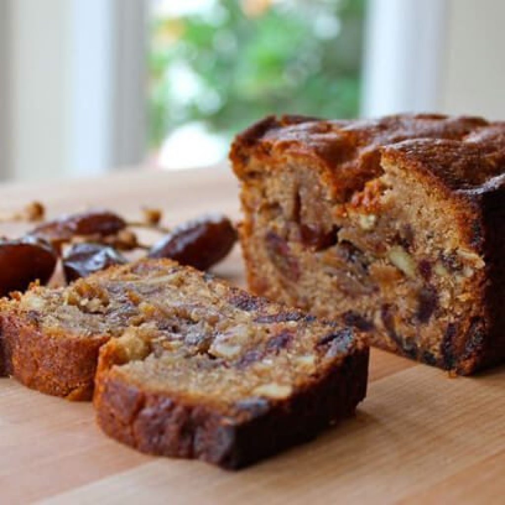 date-walnut-and-honey-cake