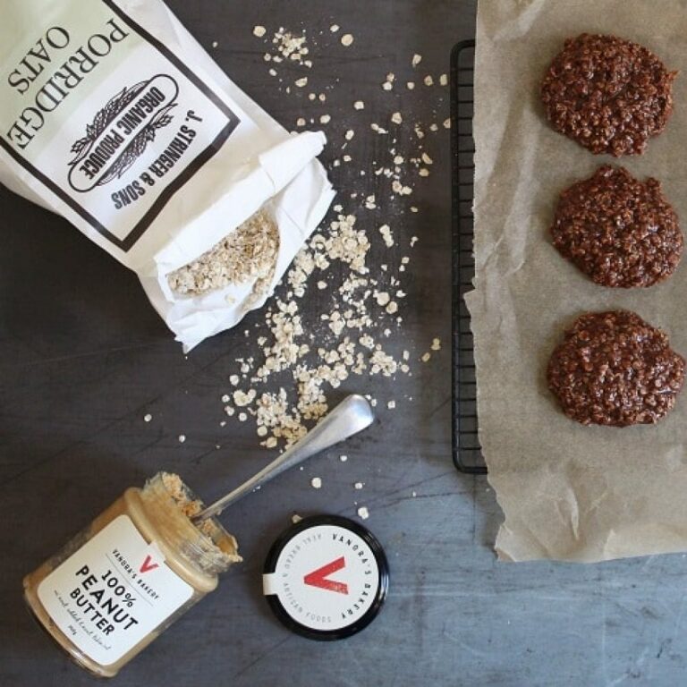 no-bake-peanut-butter-and-oat-cookies