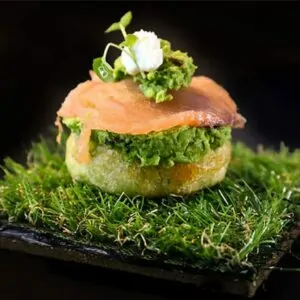 salmon-blini